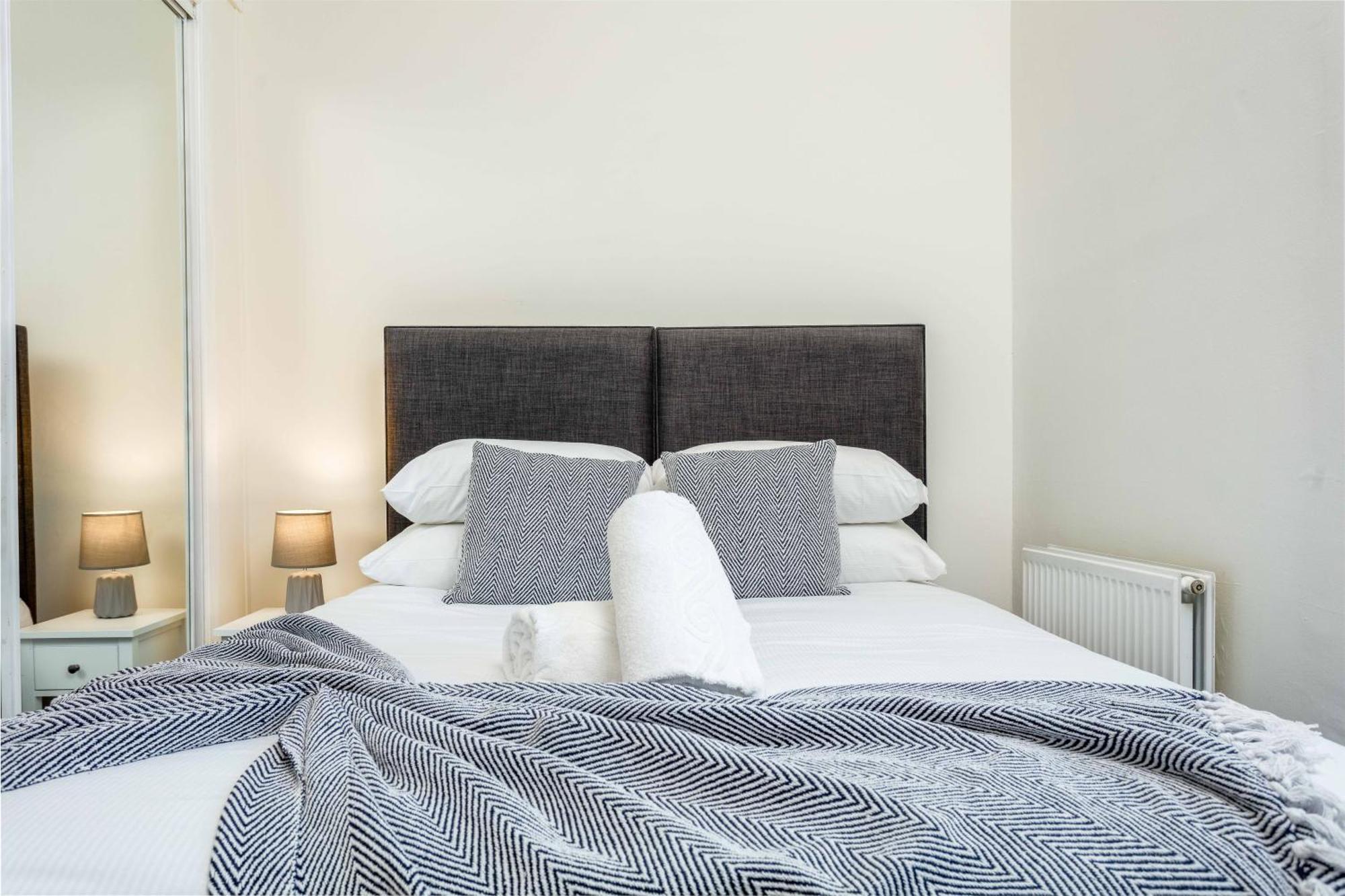Main Street View Apartman Prestwick Kültér fotó